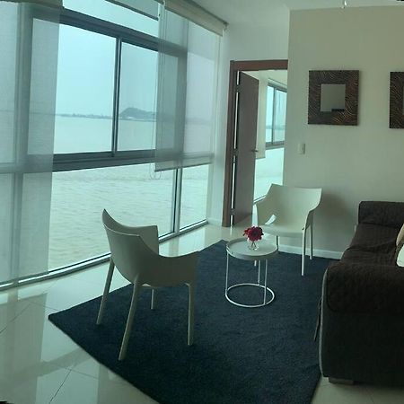 Apartamento VISTA Al RIO PUERTO SANTANA Riverfront 1 Guayaquil Exterior foto