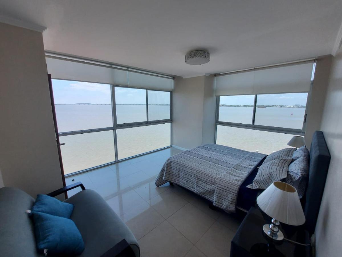 Apartamento VISTA Al RIO PUERTO SANTANA Riverfront 1 Guayaquil Exterior foto