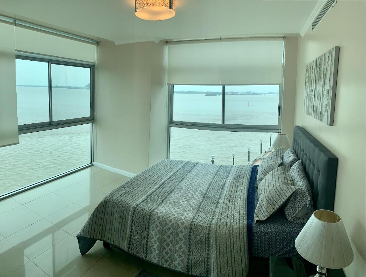 Apartamento VISTA Al RIO PUERTO SANTANA Riverfront 1 Guayaquil Exterior foto